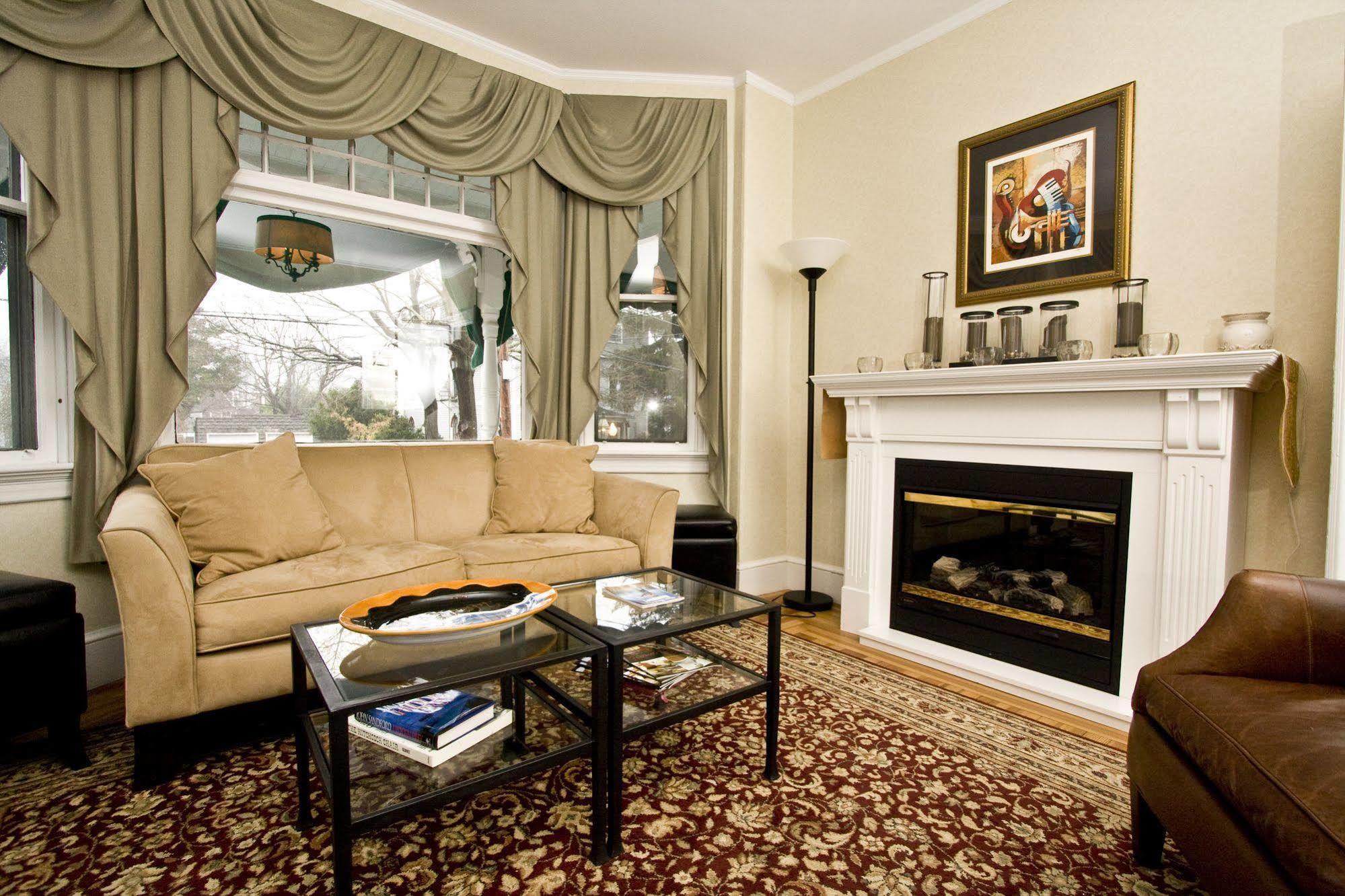 Bed and Breakfast Paws On Pelham (Adults Only) Newport Zewnętrze zdjęcie