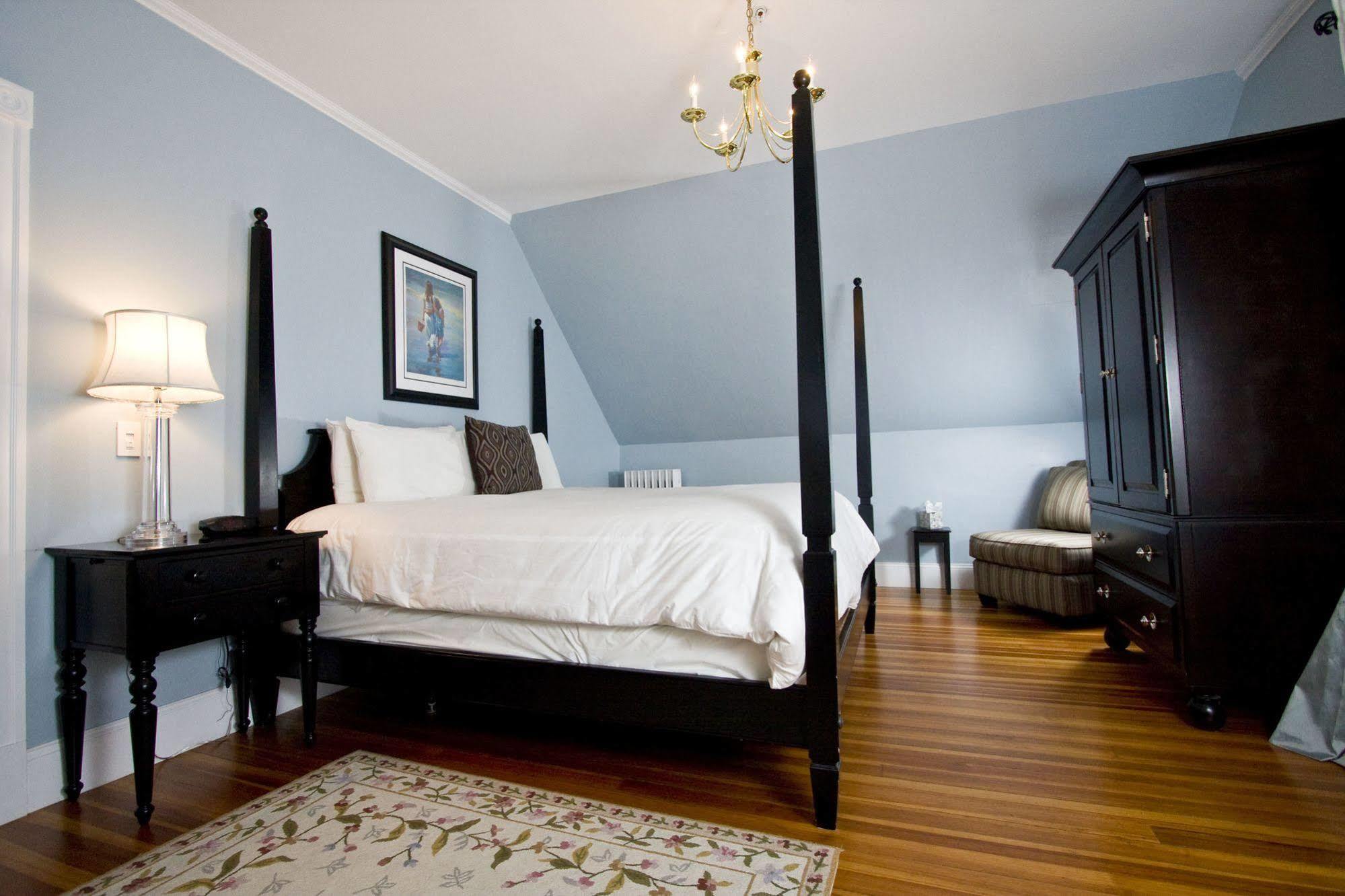 Bed and Breakfast Paws On Pelham (Adults Only) Newport Zewnętrze zdjęcie